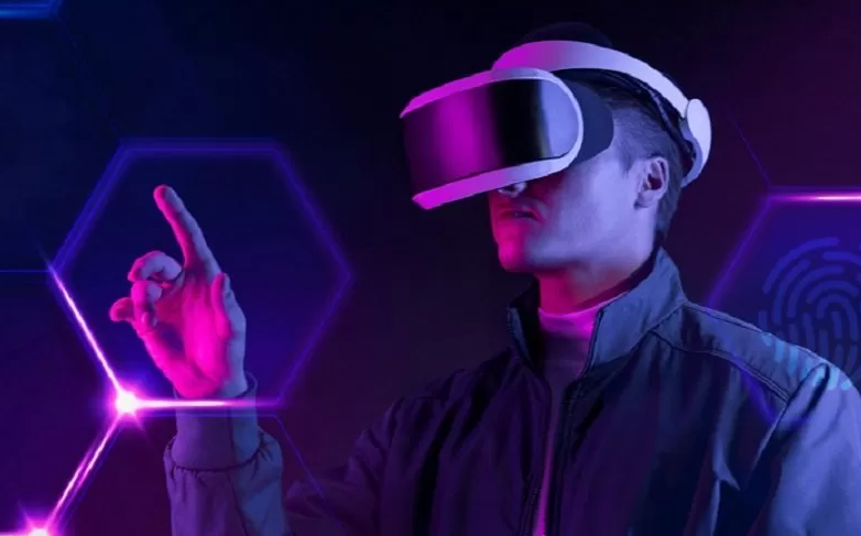 Metaverse: Seru Gak Sih? Prediksi Asyiknya Dunia Virtual Buat Kita-Kita di 2025